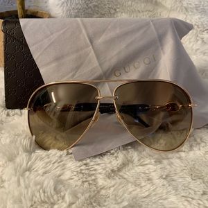 Gucci Aviator Sunglasses Gold - Authentic